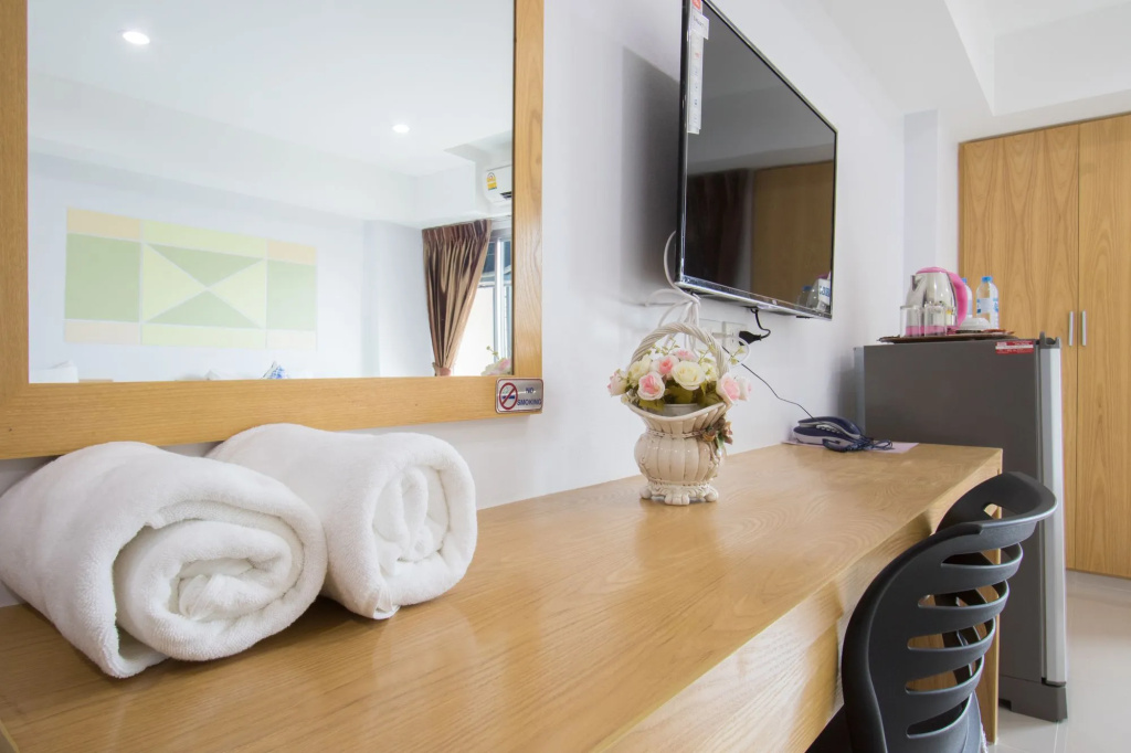 Jr Mansion On Nut Soi 25