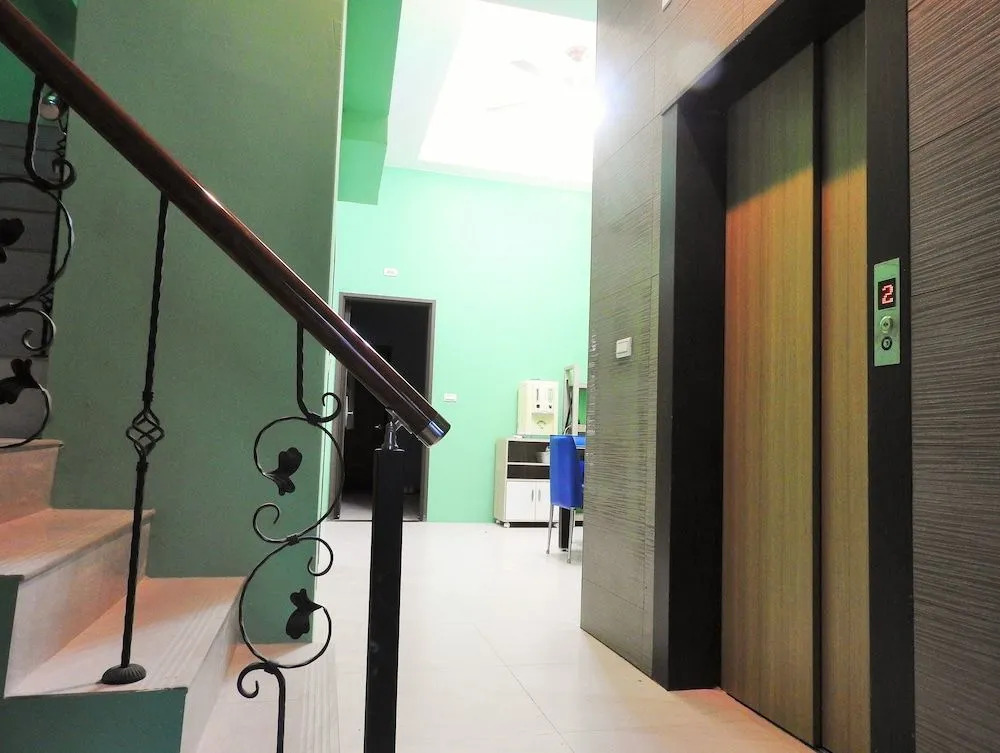 Blue Owl-Hualien No 2396-2397-2398-2399