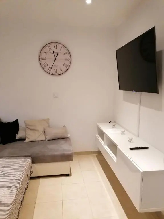 Appartement T2 Rez de villa proche bord de mer