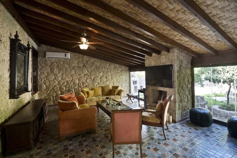 Villa Stone House by Amy Villas