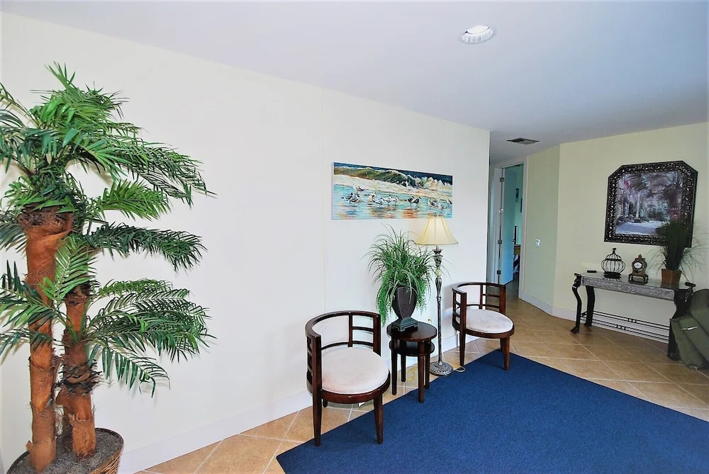 Sapphire Condo & Spa Unit #304 3 Bedrooms 2.5 Bathrooms Condo