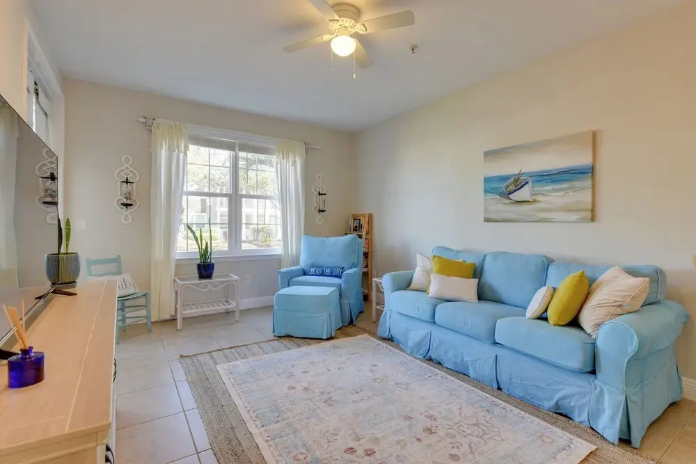 Santa Rosa Beach Condo w/ Patio < 1 Mi to Beach!