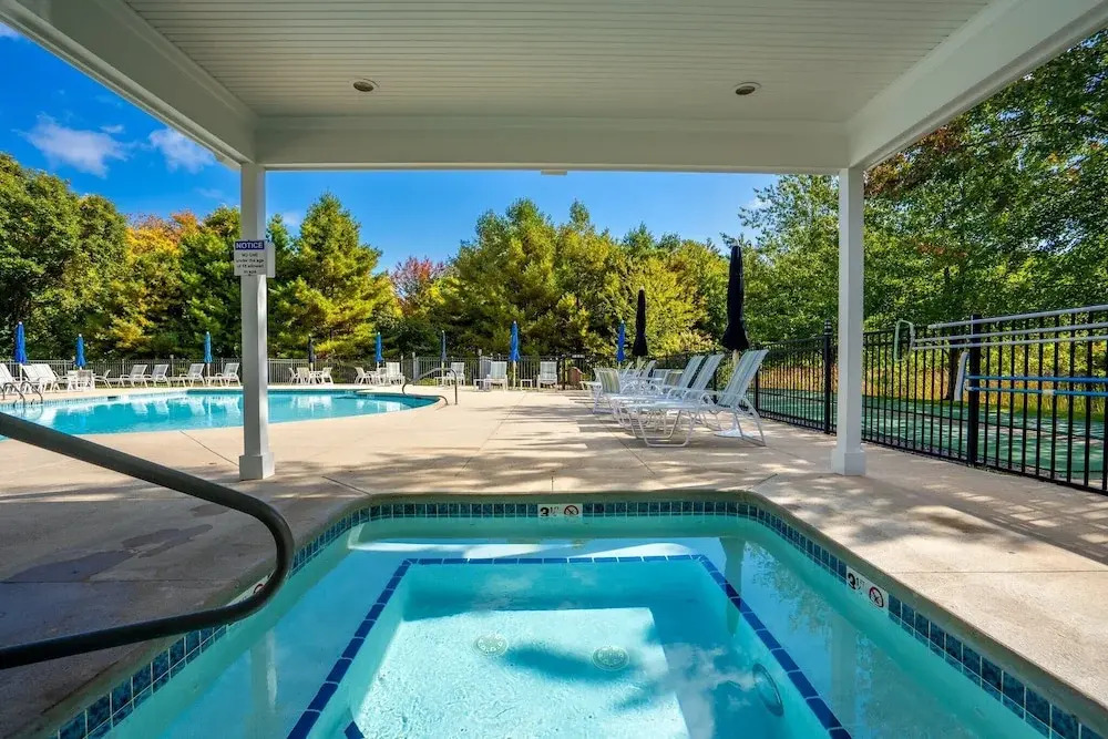 Captains Cottage Sleeps 6!