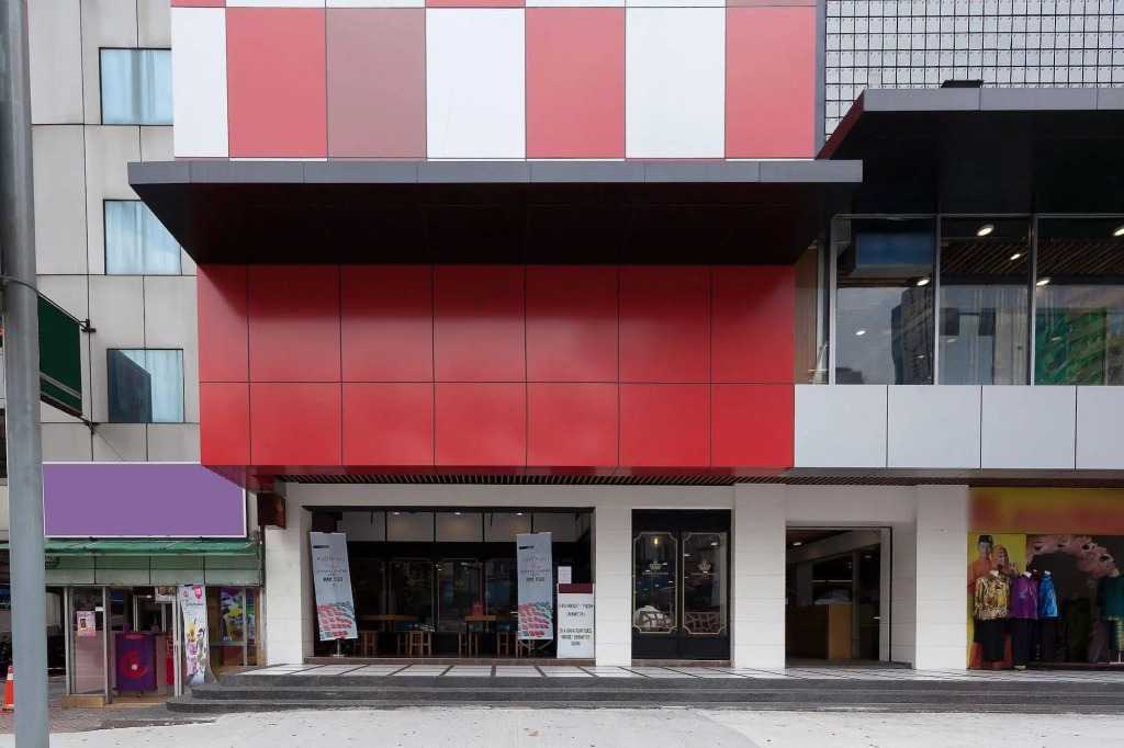 ZEN Rooms Near SOGO