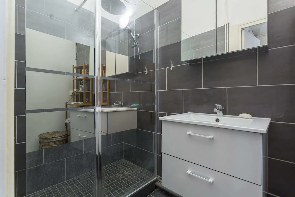 Modern 2 Room Apartment of 38m² - Lyon