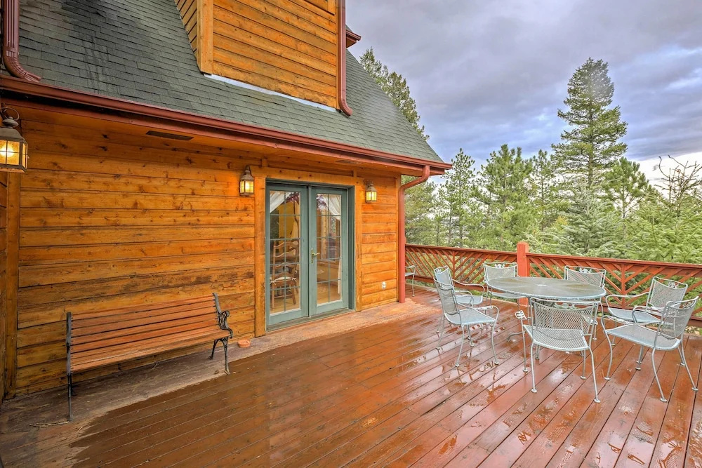 Expansive Hartsel Home w/ Mtn Views Near Hiking