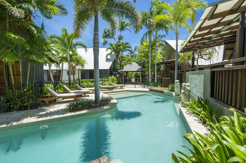 Pure Magnetic Villa 1