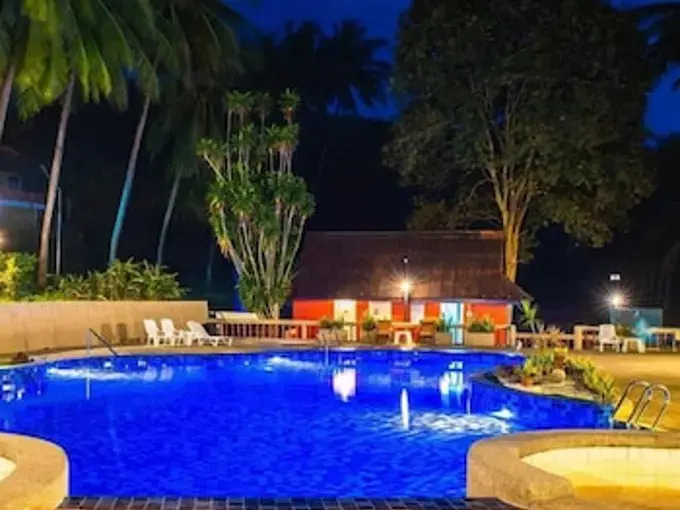 Jansom Beach Resort