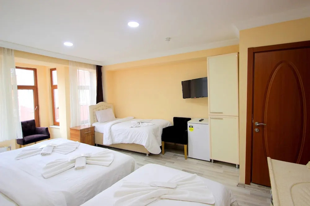 Yasar Hotel
