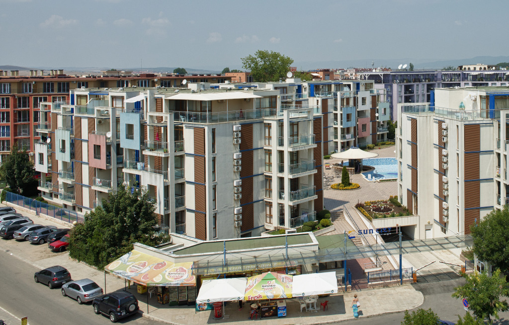 Allianz Prestige Apartment in Sun City I