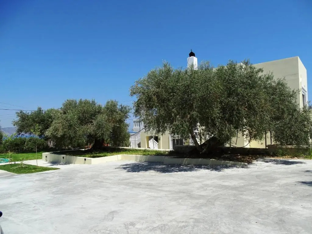 Lyrids Apartments