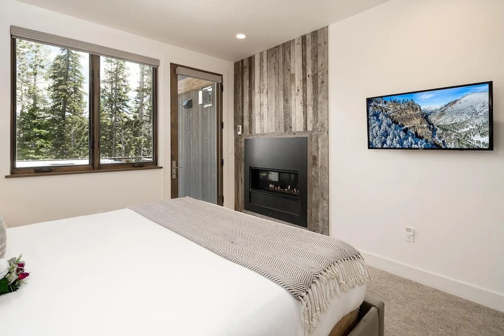 8 Alpine Bend 3 Bedroom Home by Moonlight Basin Lodging