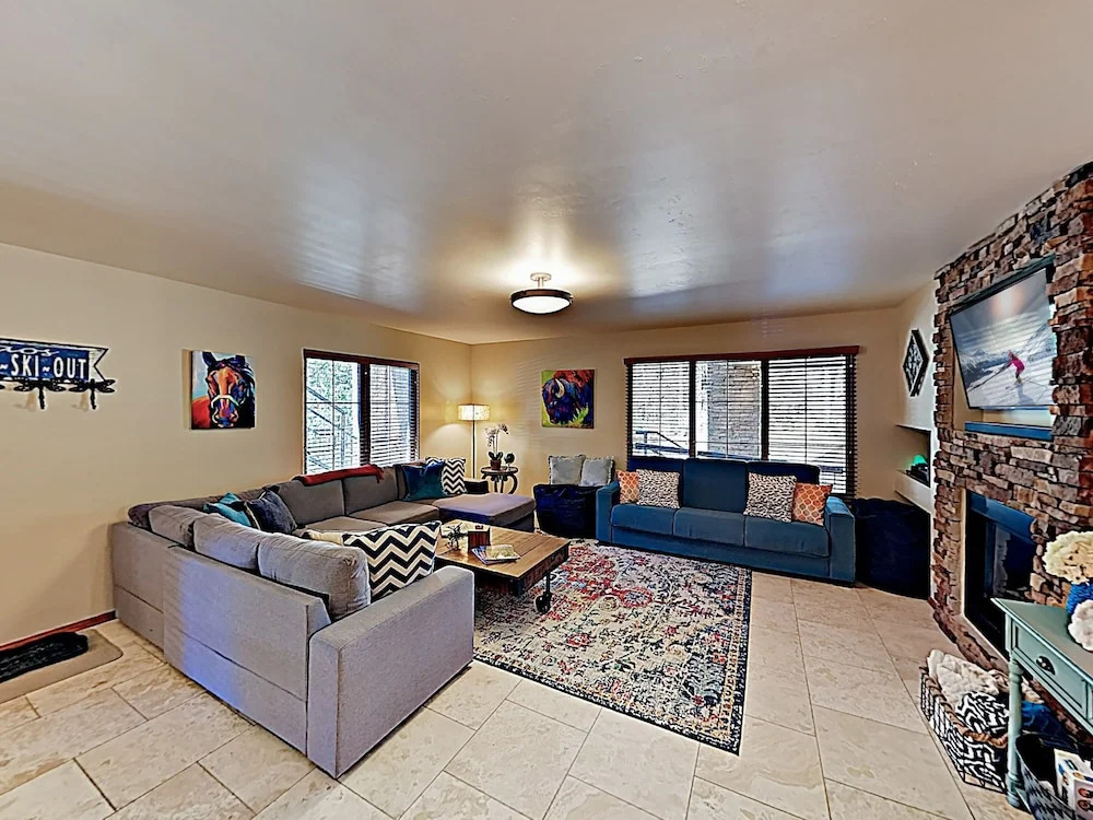 Twining Unit 202 - 2 Br Condo