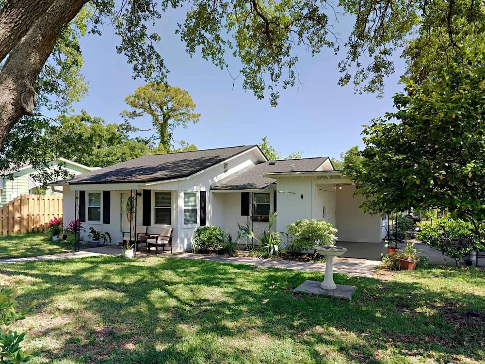 Camellia Cottage