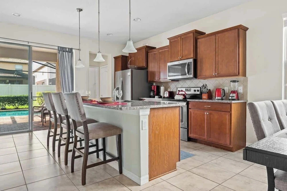 Pet Friendly Amazing 5 BR Sleeps 10