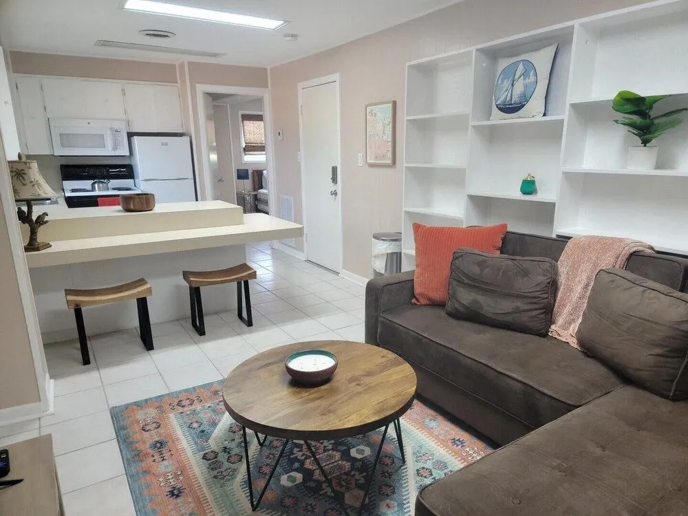 Madre Azul Bay House