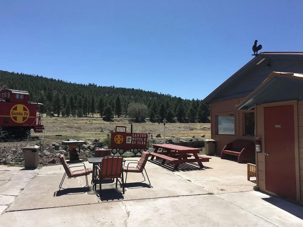 The Canyon Motel & RV Park