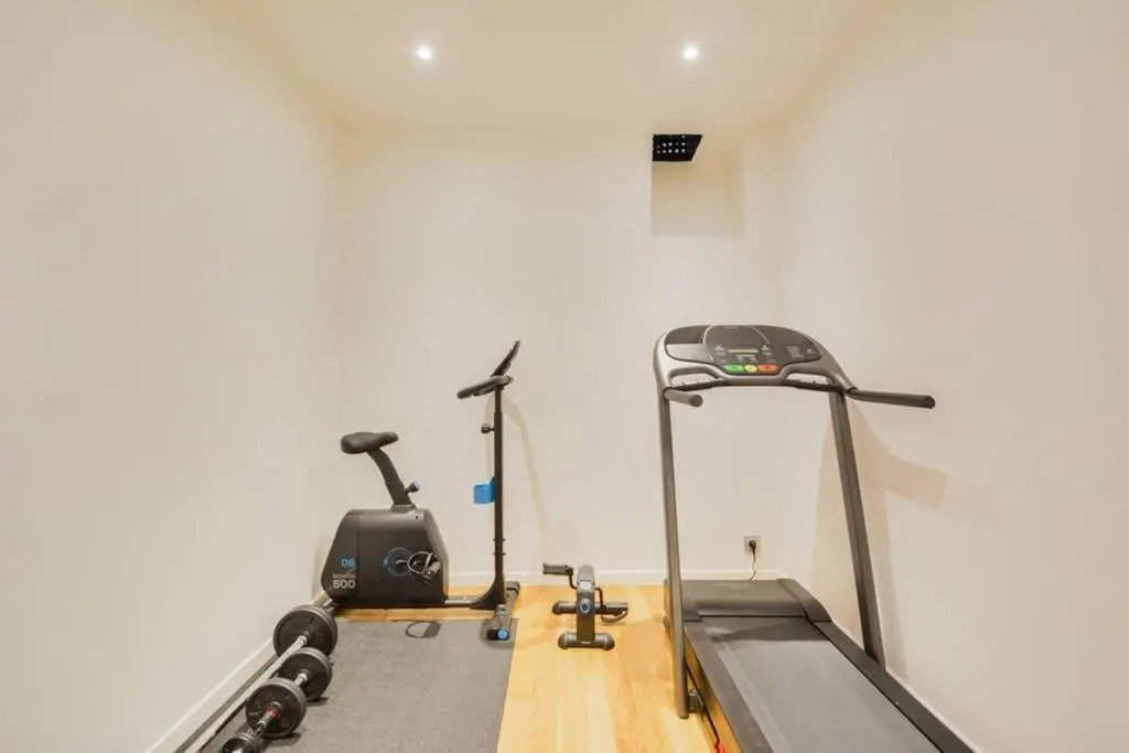 Amazing 10bed in the heart of le marais and suprises...