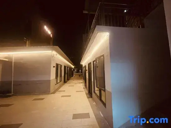 Porcelain edge Pan· Ceramic Courtyard Holiday Homestay (Taoxichuan Creative Plaza)