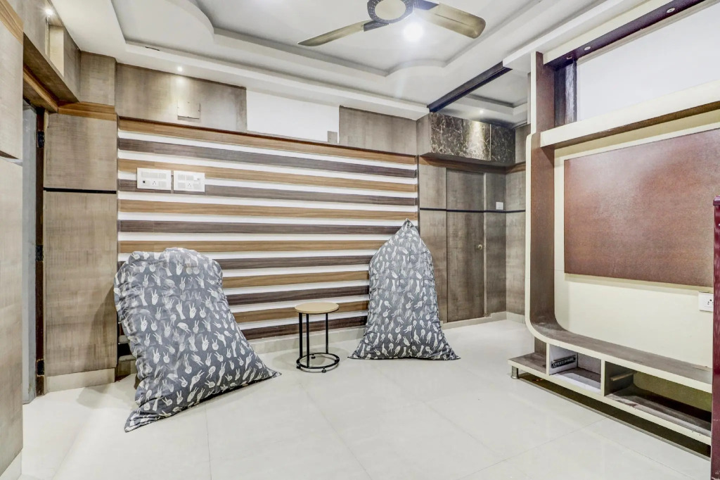 OYO Home 45073 Design Home