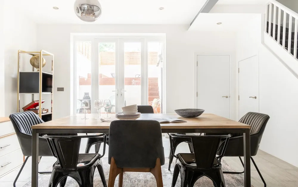 The Camden Retreat - Modern & Spacious 4BDR Home with Garden
