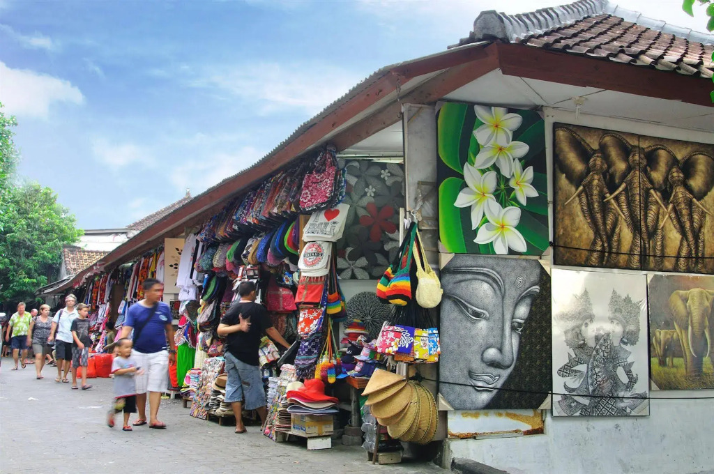 Kuta Sari House