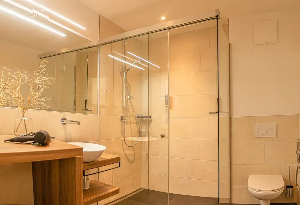 Tevini Boutique Suites - Apartment Water