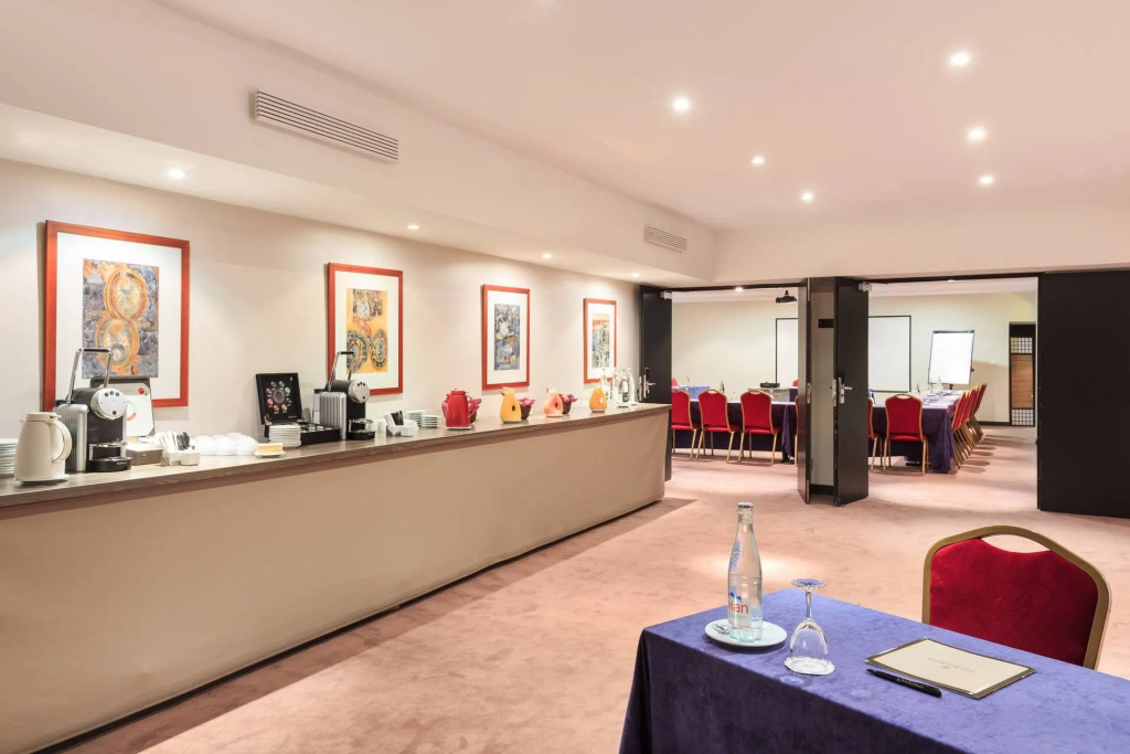 PLEY Hotel