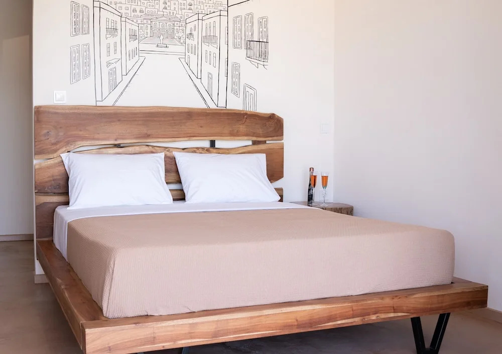 DIPOLIS luxury apartments Syros