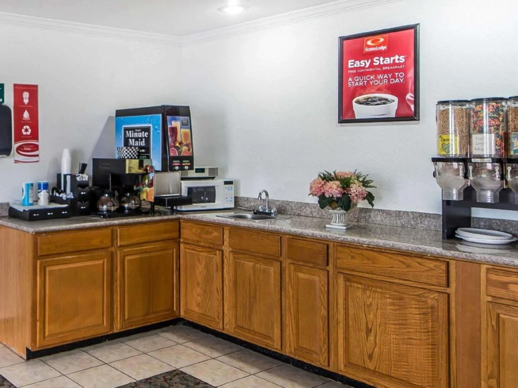 Econo Lodge Bartlesville Hwy 75