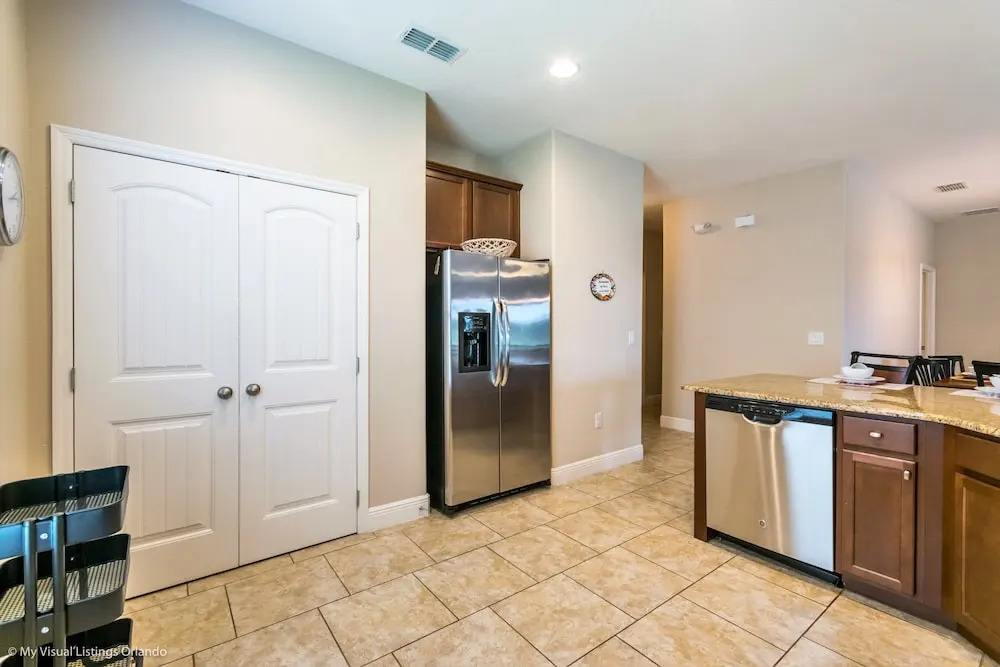 Solterra - 4167 Oaktree Drive