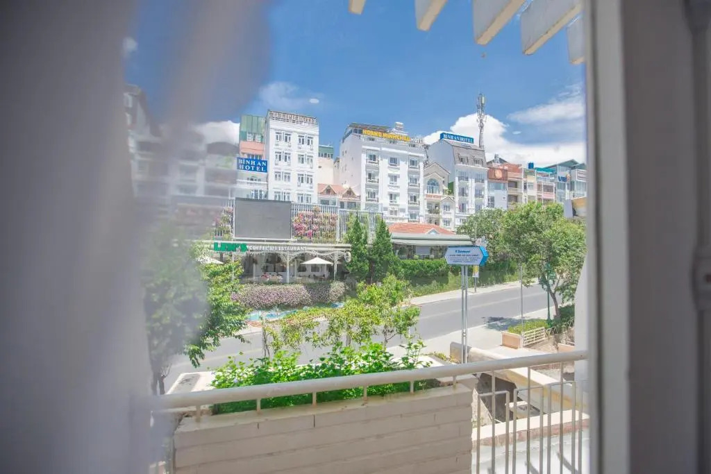 Nice Dream Hotel