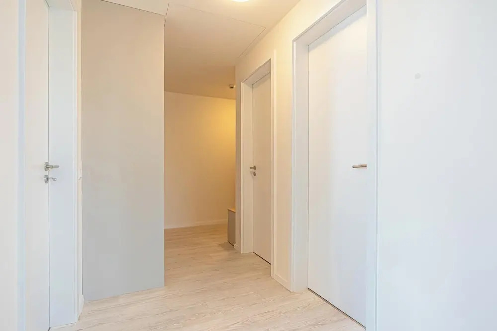 1BR Apartment Near Airport with Parking