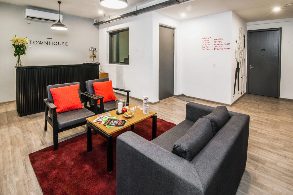 OYO Rooms Near Galleria Market