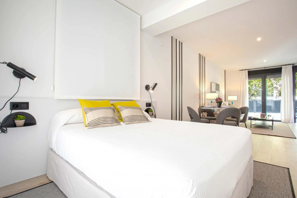 Amazing Studio With Large Terrace Pool and Parking Arruzafa II