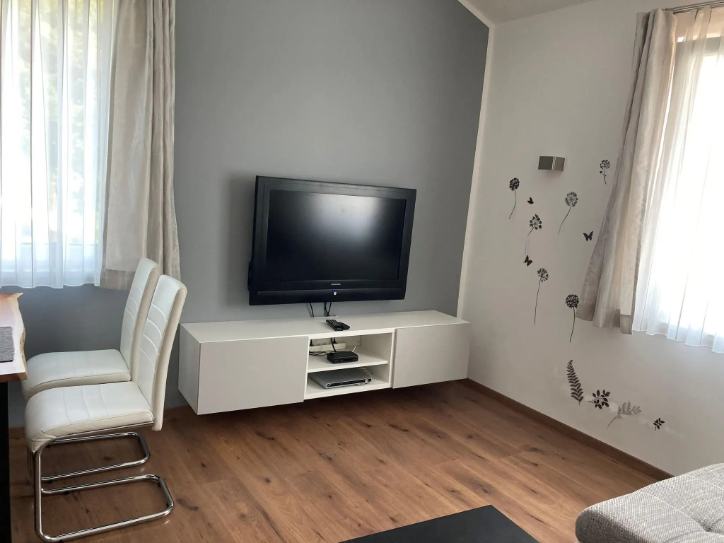 Apartment in Mauerbach Near Vienna With Pool