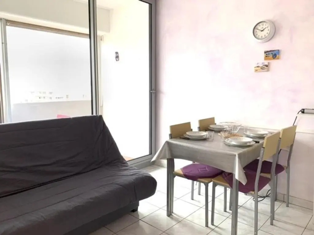 Appartement Balaruc-les-Bains, 1 pièce, 4 personnes - FR-1-503-10
