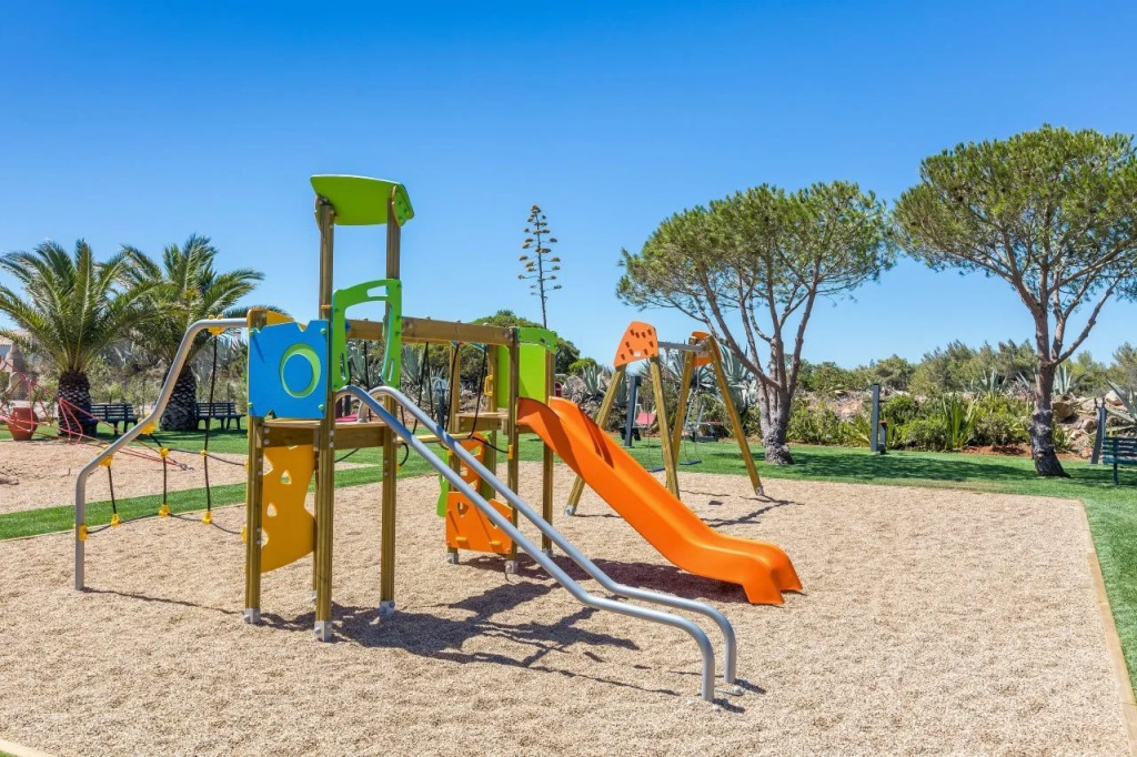 NAU Salema Beach Village