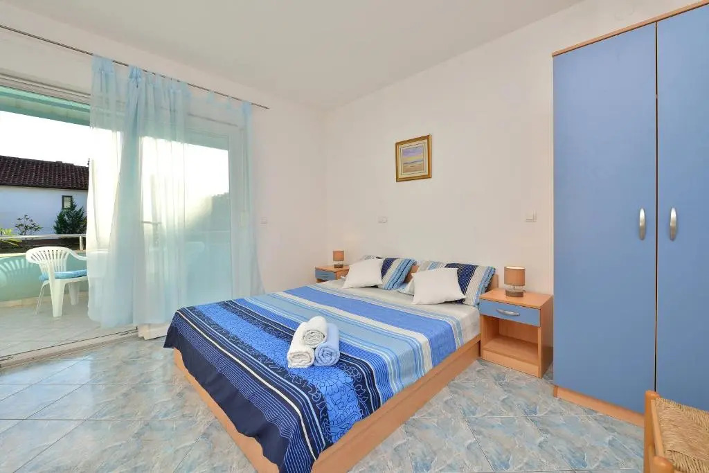 Sara Apartments