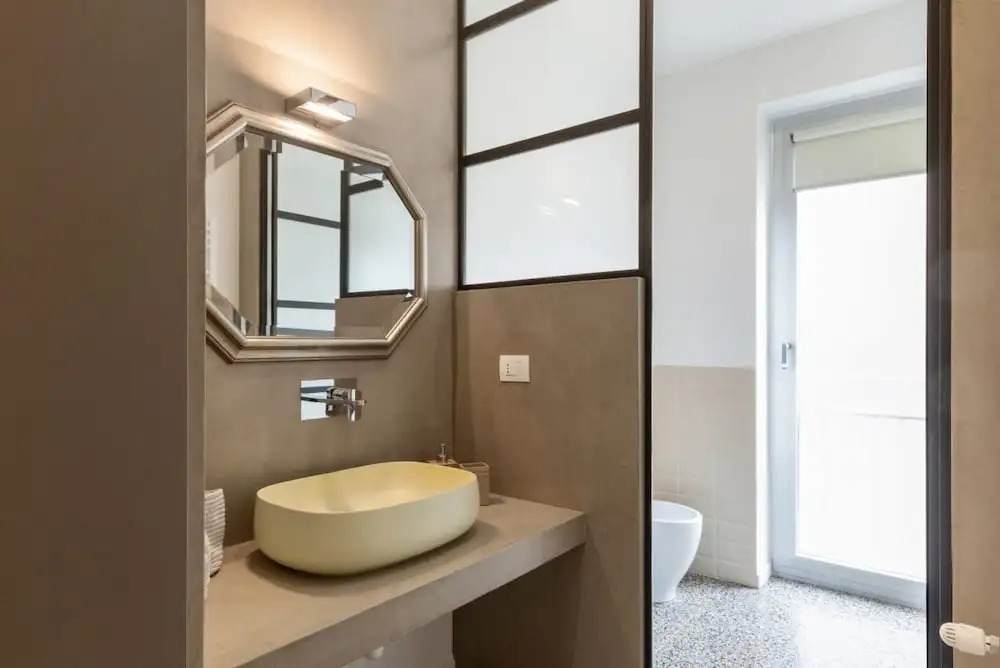 GuestHost - Inner City Apartments