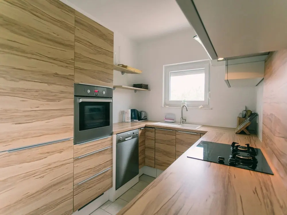 Modern Holiday Home in a Quiet Area, Private Pool, Lovely Roofed Terrace, BBQ