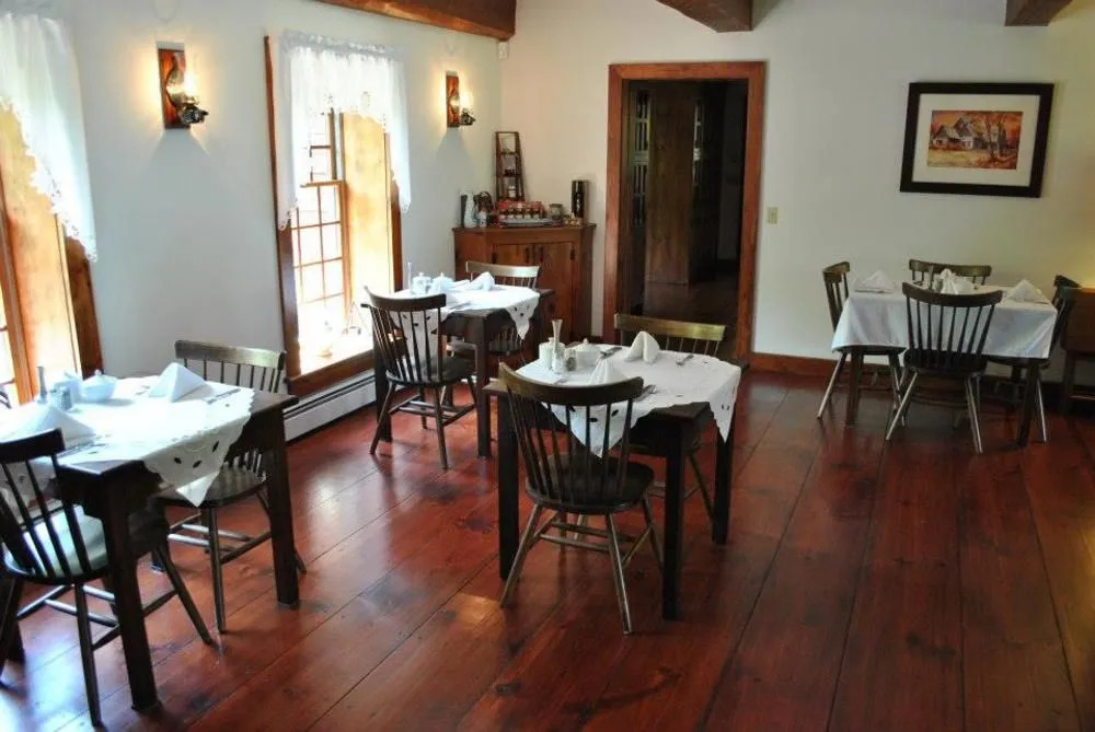 1712 House