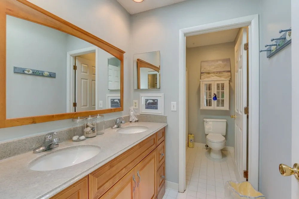 2 Mi to Beach: Hilton Head Home w/ Furnished Deck