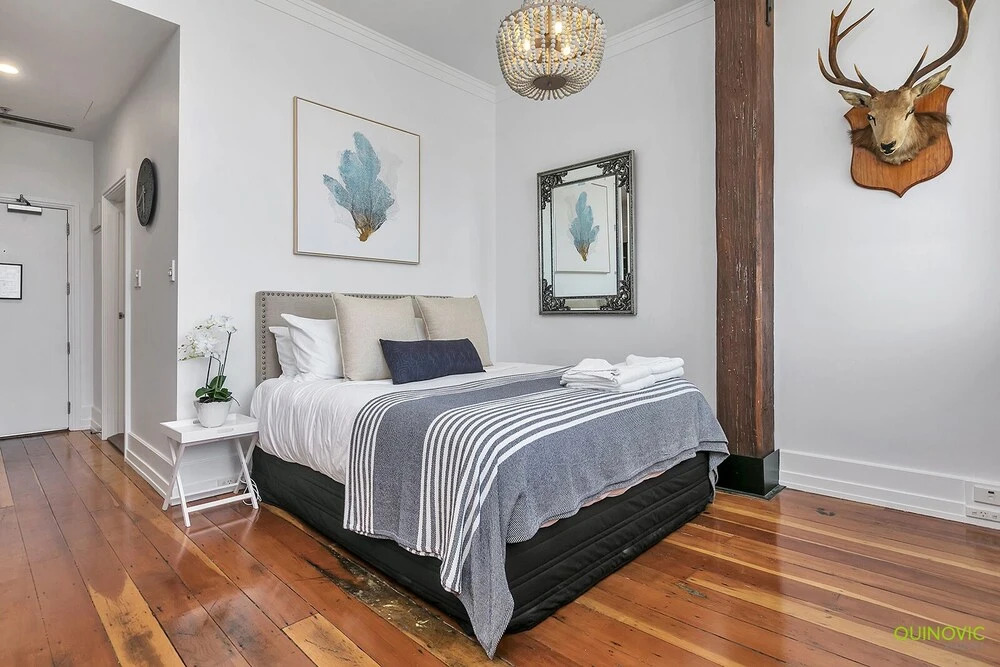 QV Lovely Sunny 1-bedroom in CBD 1025