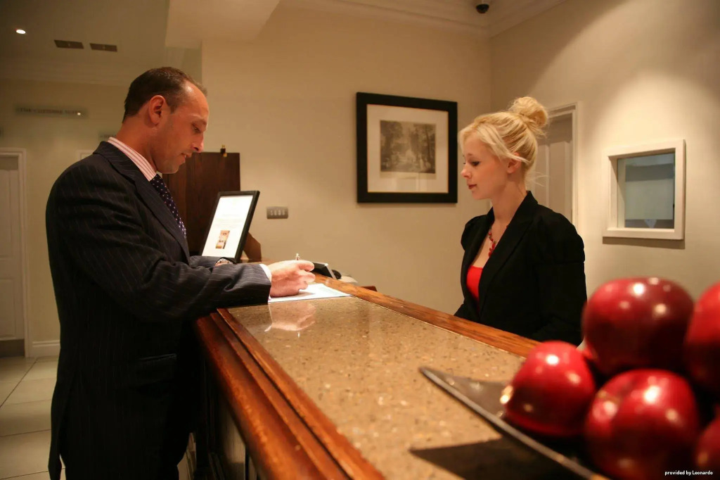 Best Western Plus Pinewood Hotel, Manchester Airport South Handforth