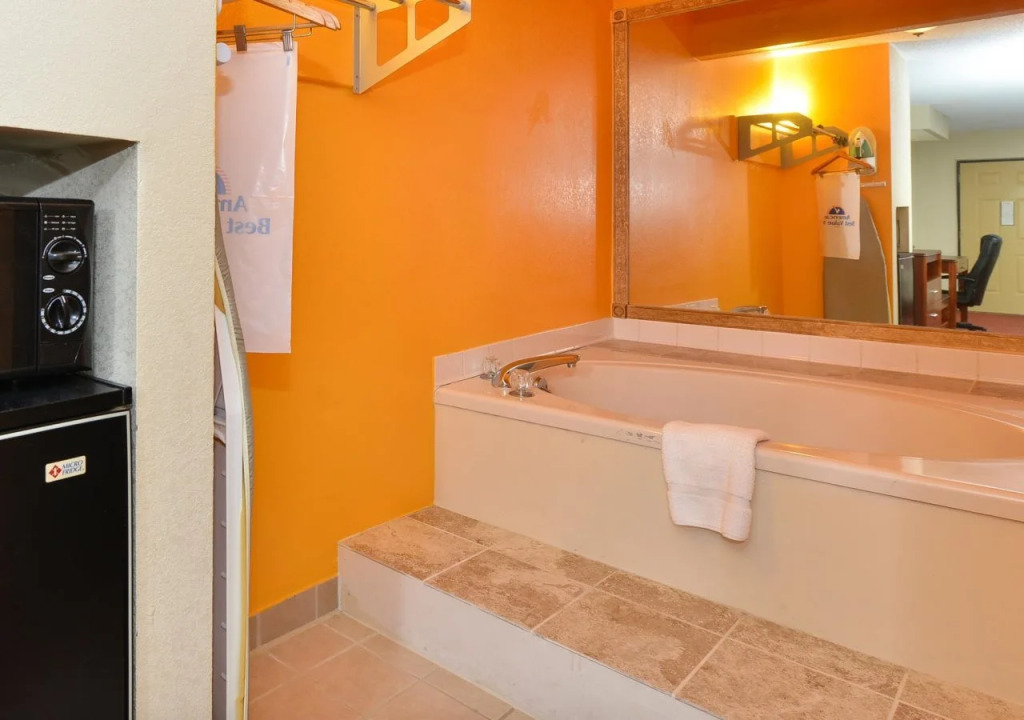 Americas Best Value Inn - Brookhaven