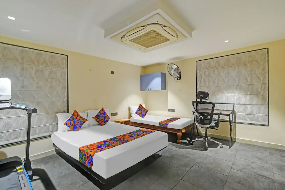 Fabhotel Verizon Villa Stays