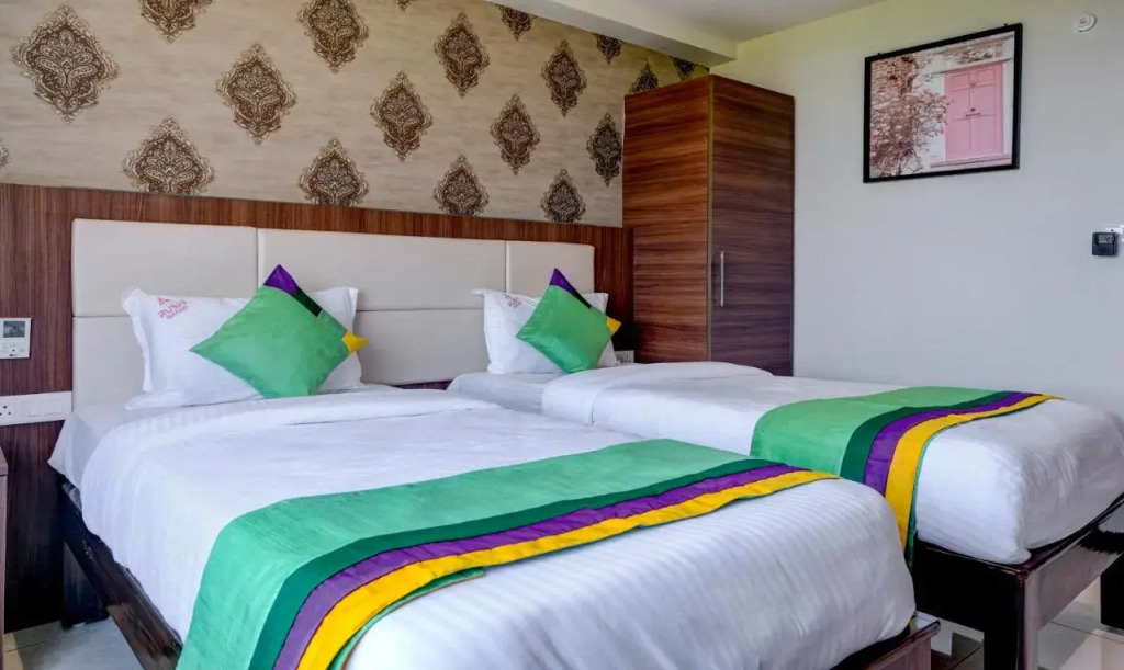 Treebo Rushi Grand, 1 km to Rushikonda Beach