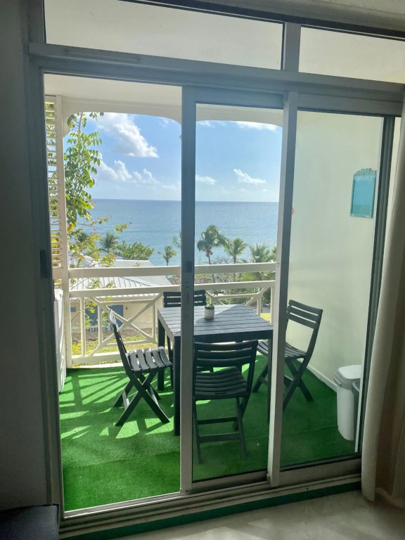 Black diamond condominium