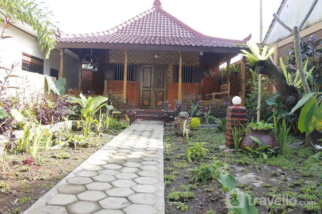Hotel O Holy HomestayNearWisata Kopi Desa Tamansari